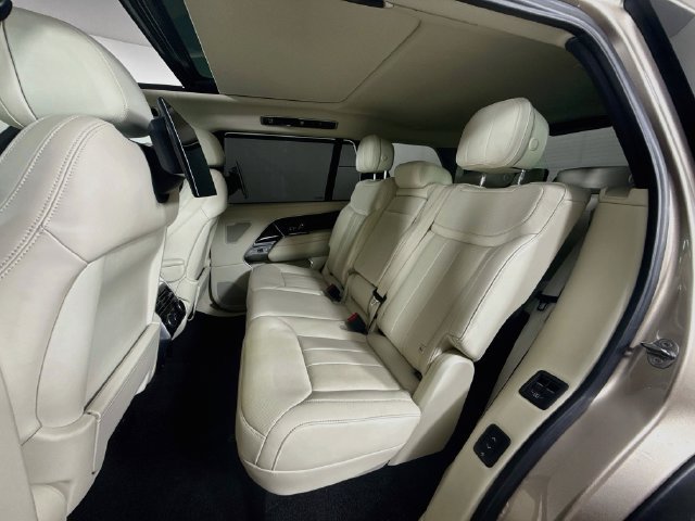 Used 2023 Land Rover Range Rover Long Wheelbase Autobiography AWD/4WD image 24