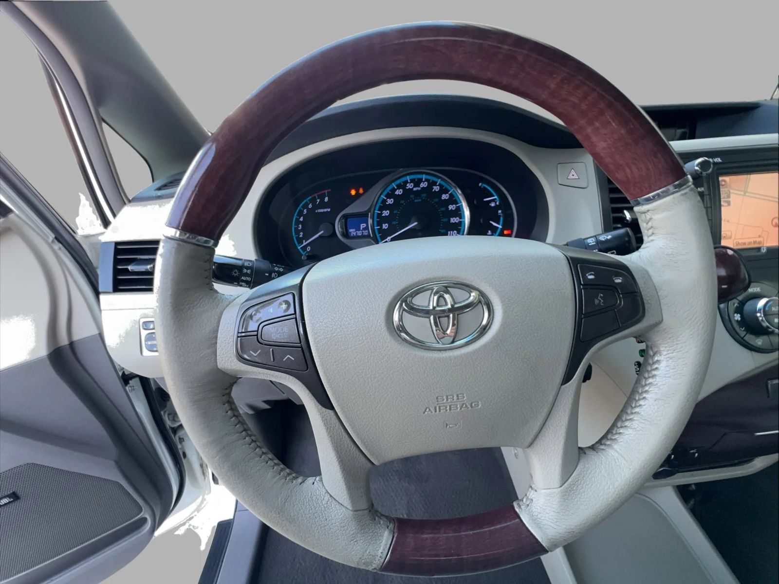 Used 2011 Toyota Sienna Limited w/ Premium Pkg AWD/4WD image 27