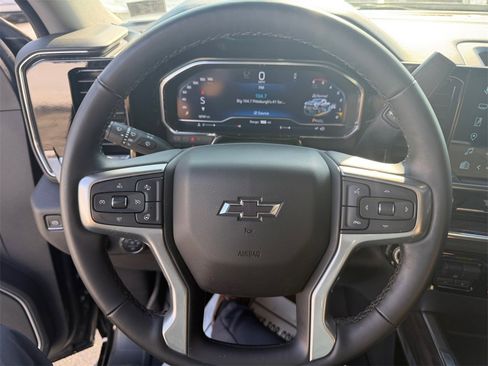Used 2025 Chevrolet Silverado 2500 LTZ w/ LTZ Plus Package image 15