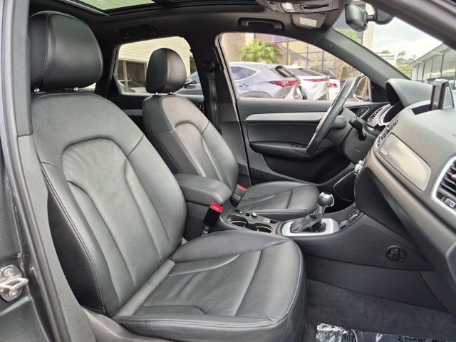 Used 2018 Audi Q3 2.0T Premium Plus w/ Premium Plus Package AWD/4WD image 35