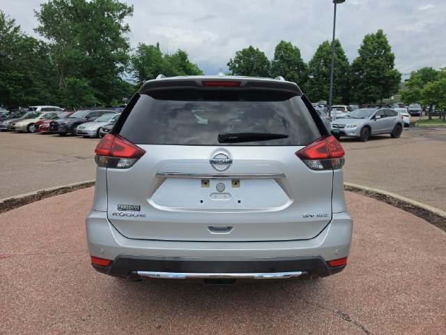 Used 2019 Nissan Rogue SV AWD/4WD image 4