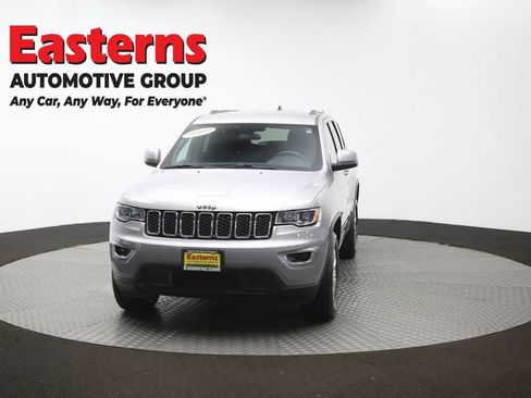 Used 2021 Jeep Grand Cherokee Laredo AWD/4WD image 51