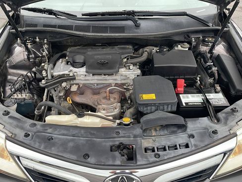 Used 2014 Toyota Camry LE FWD image 9