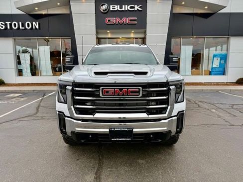 Used 2025 GMC Sierra 2500 SLE w/ SLE Convenience Package image 6