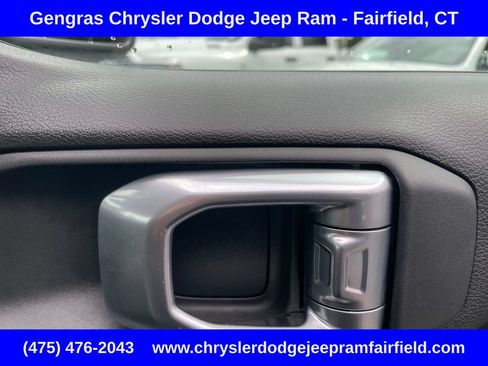 Used 2024 Jeep Wrangler Unlimited AWD/4WD image 17