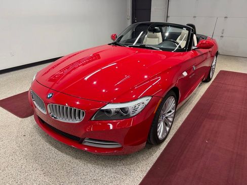 Used 2010 BMW Z4 sDrive35i image 5