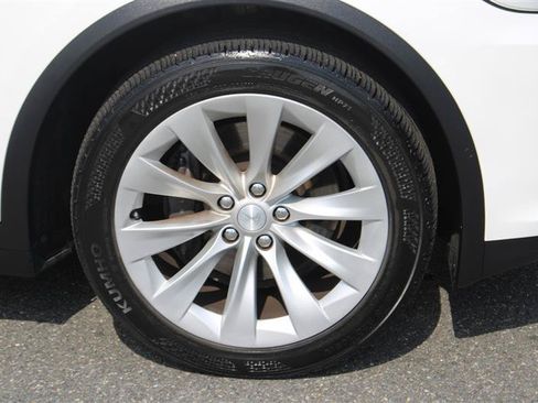 Used 2017 Tesla Model X 100D AWD/4WD image 9