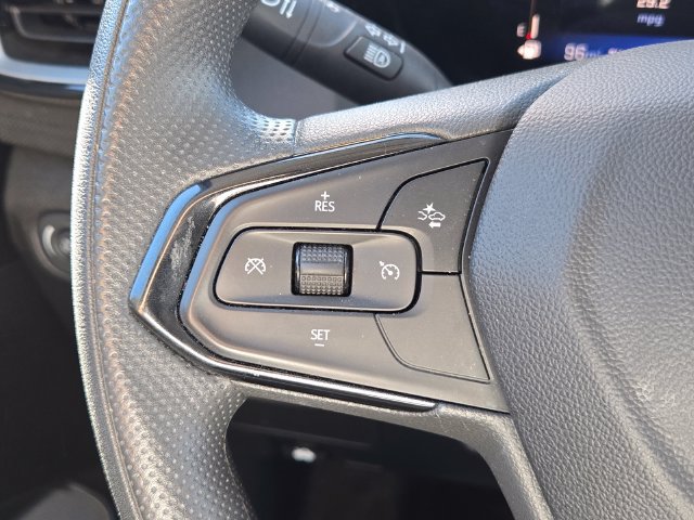 Used 2025 Chevrolet TrailBlazer LT AWD/4WD image 19