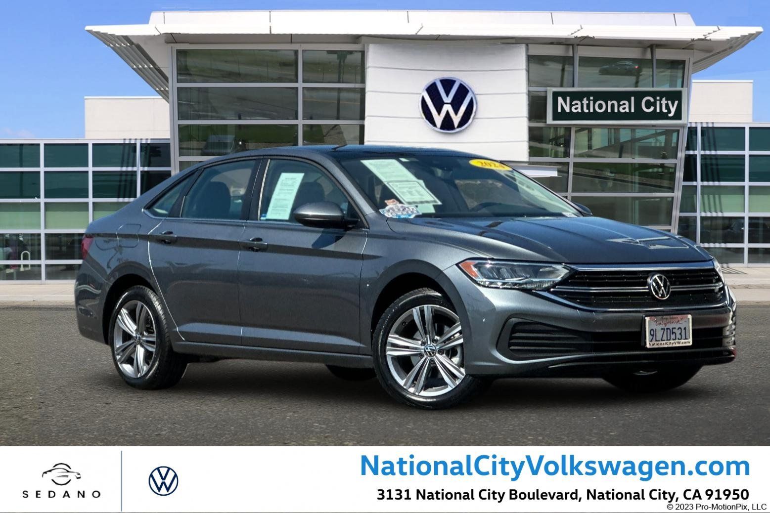 Used 2024 Volkswagen Jetta SE w/ Panoramic Sunroof Package FWD image 1