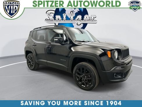 Used 2017 Jeep Renegade Altitude AWD/4WD image 3