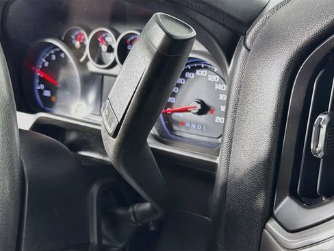 Used 2019 GMC Sierra 1500 4x4 Crew Cab w/ Convenience Package image 16