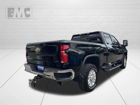 Used 2024 Chevrolet Silverado 2500 LTZ w/ LTZ Plus Package AWD/4WD image 3