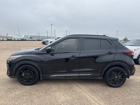 Certified 2023 Nissan Kicks SR w/ SR Premium Package image 4
