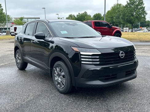 New 2026 Nissan Kicks S FWD image 3