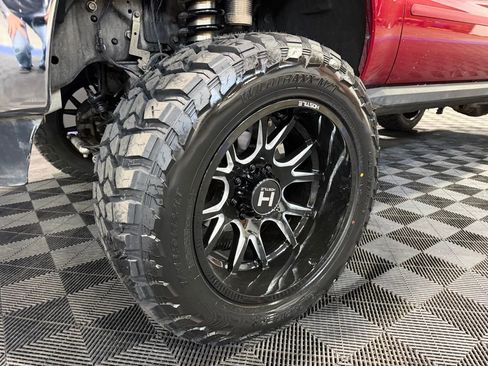 Used 2015 Ford F250 Lariat w/ Lariat Ultimate Package AWD/4WD image 8