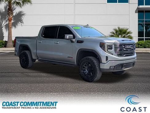 Used 2024 GMC Sierra 1500 AT4 w/ Technology Package AWD/4WD image 3