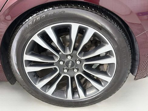 Used 2018 Lincoln Continental Select FWD image 37