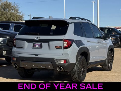 Used 2022 Honda Passport TrailSport image 4