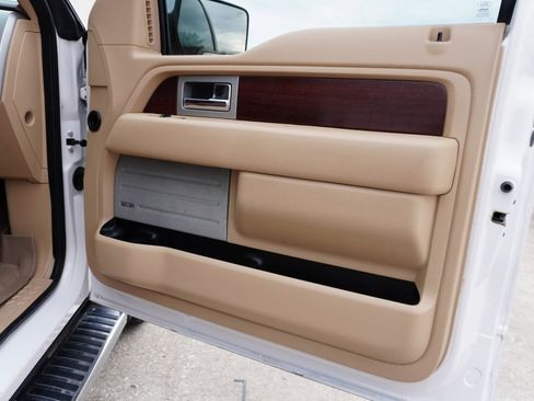 Used 2013 Ford F150 King Ranch w/ King Ranch Luxury Pkg image 26