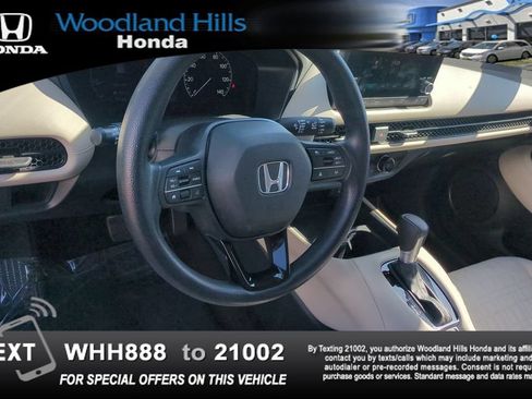 Certified 2023 Honda HR-V LX image 9