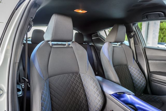 Used 2020 Toyota C-HR XLE FWD image 35
