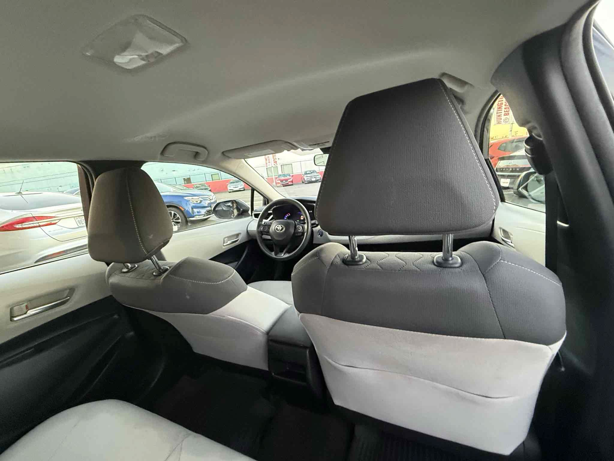 Used 2020 Toyota Corolla LE FWD image 61