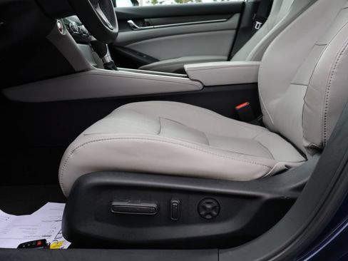Used 2018 Honda Accord EX-L image 30