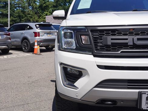 Used 2020 Ford Expedition Max Limited AWD/4WD image 16