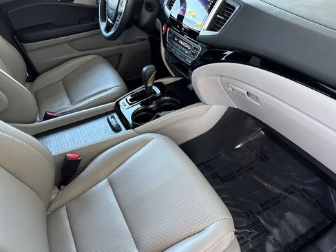 Used 2018 Honda Ridgeline RTL-E image 19