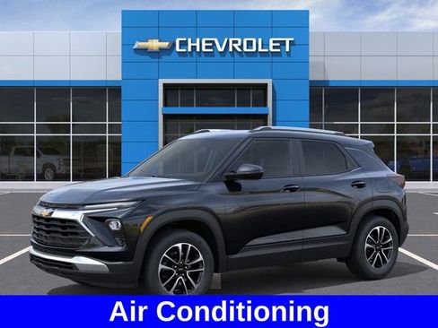 New 2026 Chevrolet TrailBlazer LT w/ Convenience Package image 3