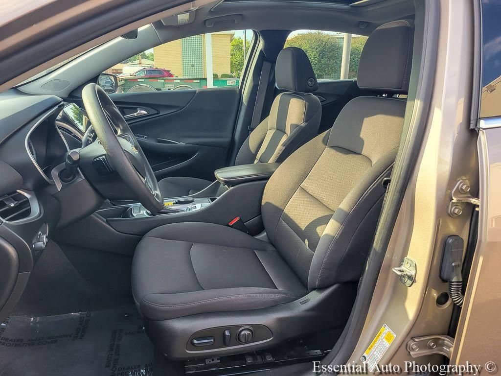 Used 2024 Chevrolet Malibu LT FWD image 16