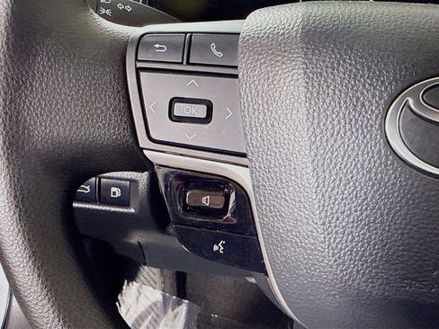 Used 2025 Toyota Camry LE FWD image 14