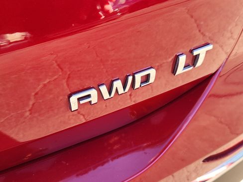 Used 2019 Chevrolet Equinox LT image 26