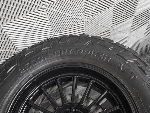 Used 2022 Ford F150 Raptor w/ Equipment Group 801A High image 36