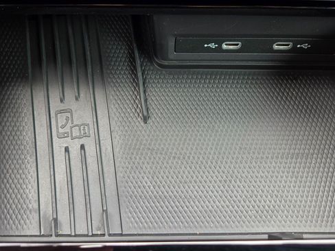 Used 2025 Volkswagen Atlas SEL Premium R-Line AWD/4WD image 42