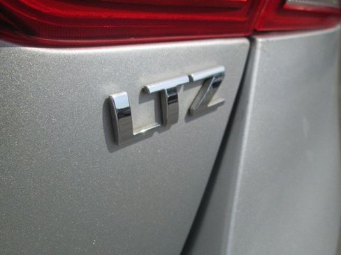 Used 2016 Chevrolet Impala LTZ image 7