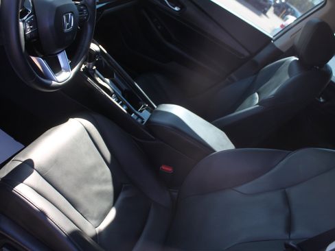 Used 2024 Honda Accord Touring image 24
