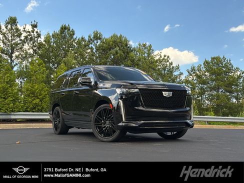 Used 2023 Cadillac Escalade Sport Platinum w/ LPO, ONYX Package AWD/4WD image 1