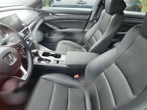 Used 2022 Honda Accord Sport image 7