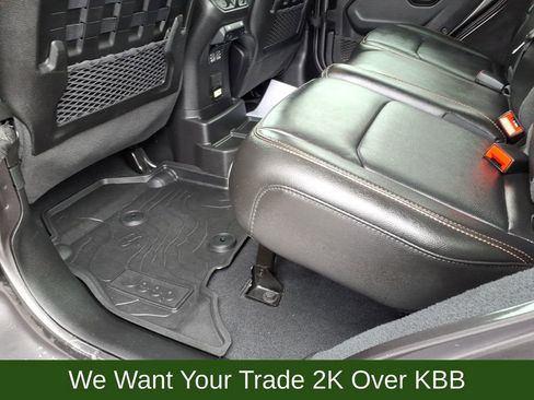 Used 2022 Jeep Wrangler Unlimited Rubicon w/ Xtreme Recon 35" Tire Package image 13