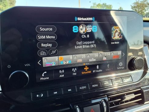 Used 2023 Nissan Pathfinder SL w/ Lighting Package (N92) image 23