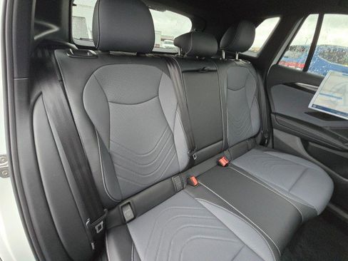 New 2026 Volkswagen Tiguan SE R-Line AWD/4WD image 16
