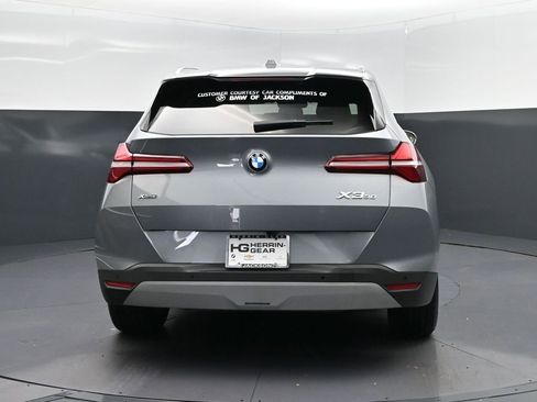 Used 2025 BMW X3 xDrive30i w/ Premium Package image 6