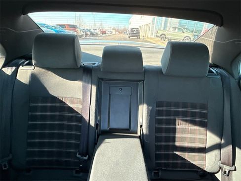 Used 2006 Volkswagen Jetta GLI image 18