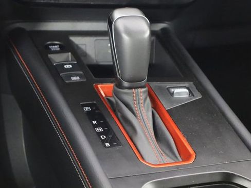 Used 2025 Nissan Kicks SR FWD image 27