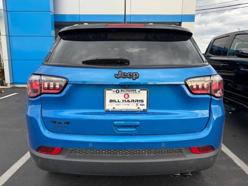 Used 2021 Jeep Compass Latitude w/ Sun and Sound Group AWD/4WD image 11