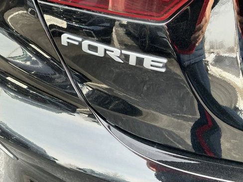 Used 2024 Kia Forte LXS image 6