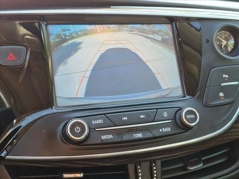Used 2019 Buick Envision Essence AWD/4WD image 13