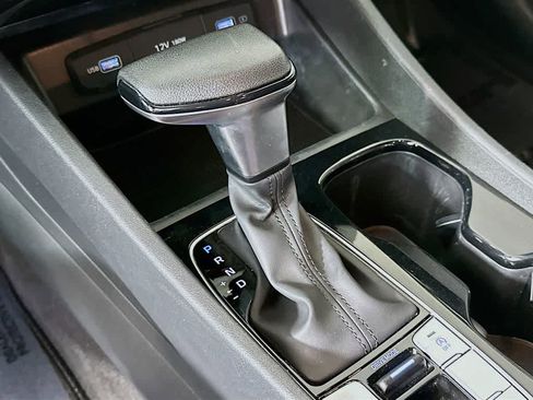 Used 2023 Hyundai Tucson SE image 18