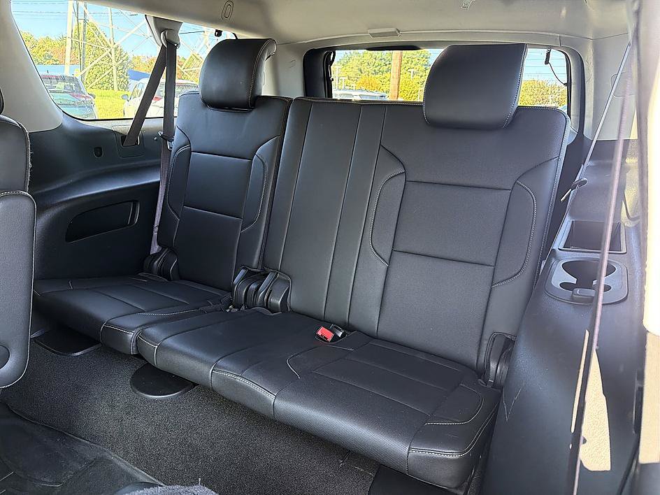 Used 2017 Chevrolet Suburban Premier AWD/4WD image 14